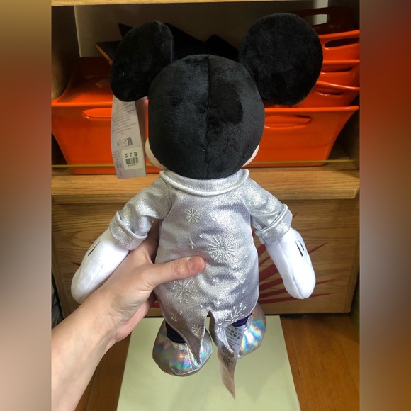 Disney 100: Mickey Mouse - Picture 5 of 6